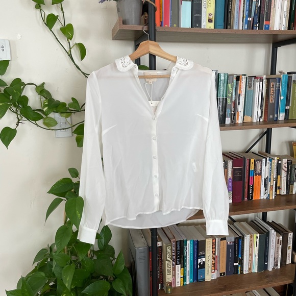 Brand new, never-worn Suzane Shirt with tags in sizes 34 and 36 - Picture 2 of 3